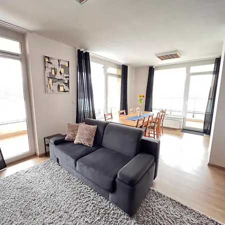 Apartament Sternicza Apartment *